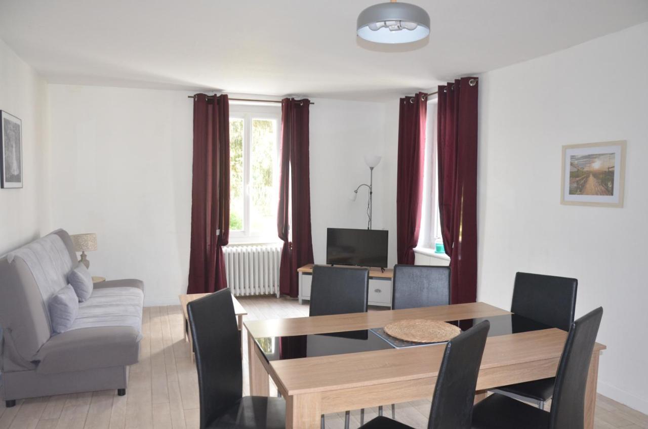 Au Bord De L'Eau Appartement 50 M2 Chambon-sur-Voueize Exterior photo